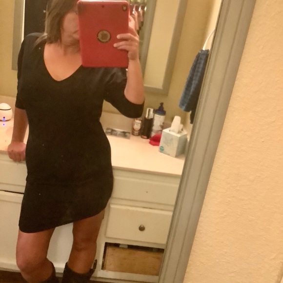 NEW LISTING❗️VELVET by Graham & Spencer fo… - Picture 2 of 16